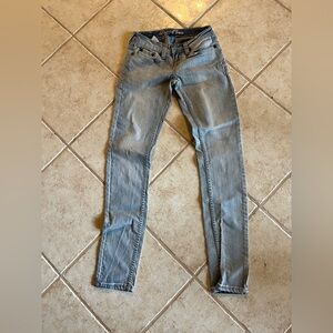 vintage y2k request jeans like new size 25/1 low rise skinny .. junior or women